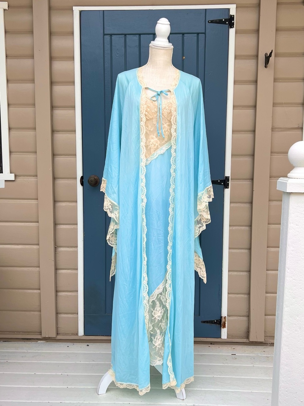 Vintage 1970s Cattani of
California Nightgown Set Women’s Size Small
